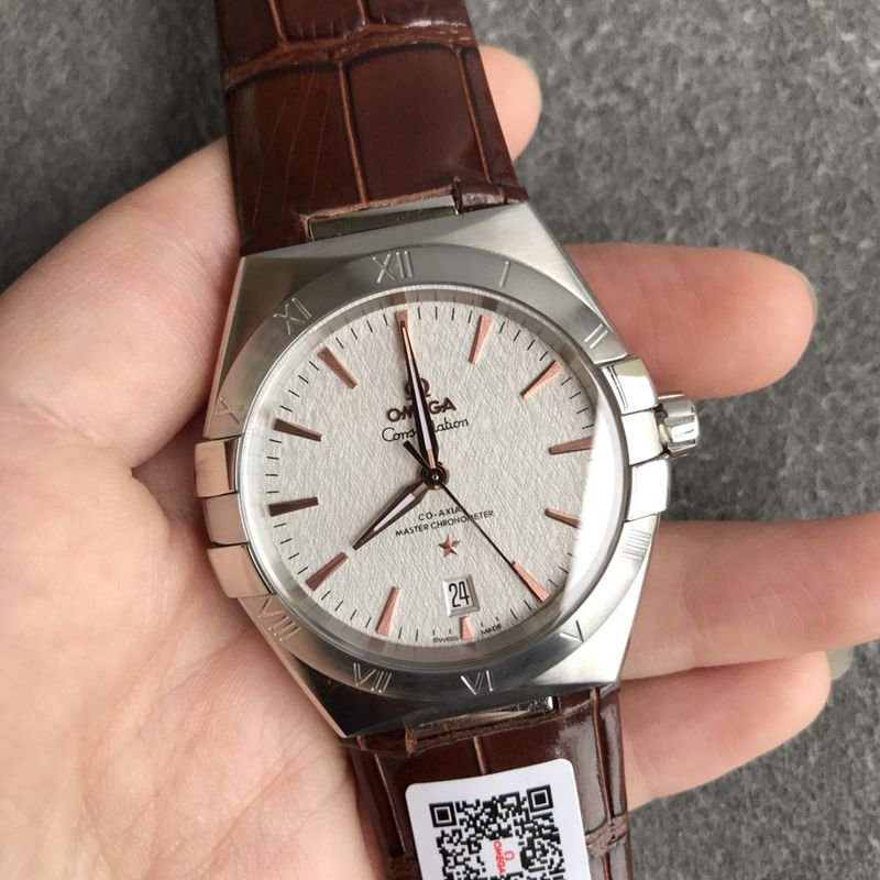 Omega Top Replica Watches Fifth Generation Constellation Series Men's Mechanical Watch Front View