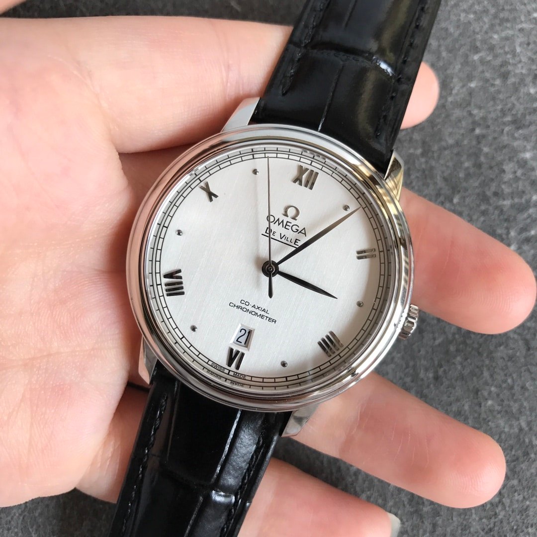 Omegatop-tiersuper clone watch Diefei series white face men's mechanical watch front view
