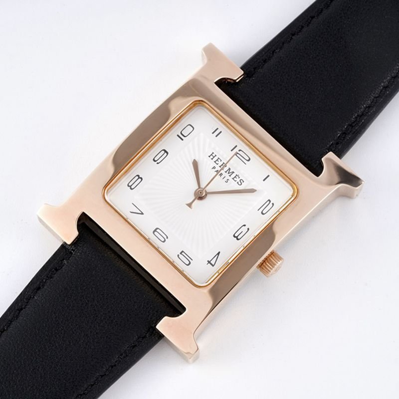 Hermès top-tierhigh-quality replica watch HeureH three-hand series ladies leather straprose goldwhite dial watch front view