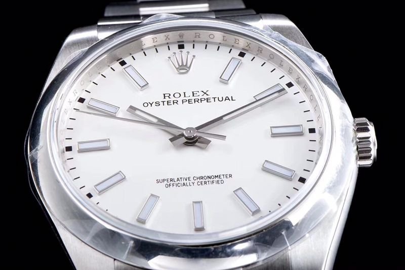 Rolextop-tiersuper clone watch Oyster Perpetual series men's mechanical white dialsteel bracelet watch detail shots