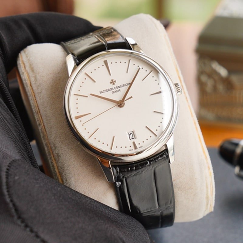 Front view of the new Vacheron Constantin Heritage Series Couple’s Watch