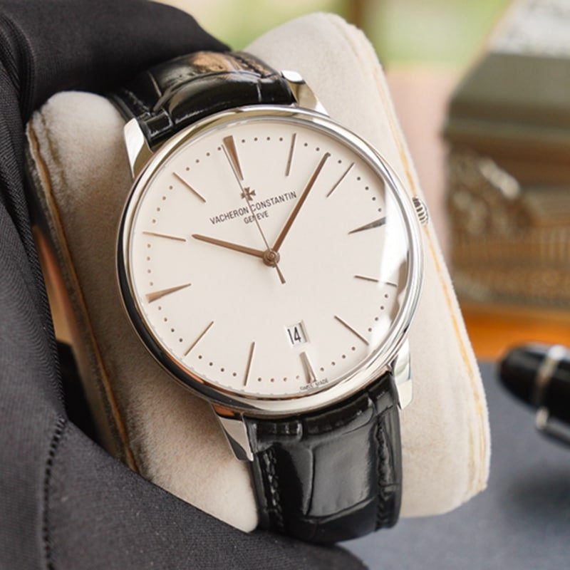 Front view of the new Vacheron Constantin Heritage Series Couple’s Watch