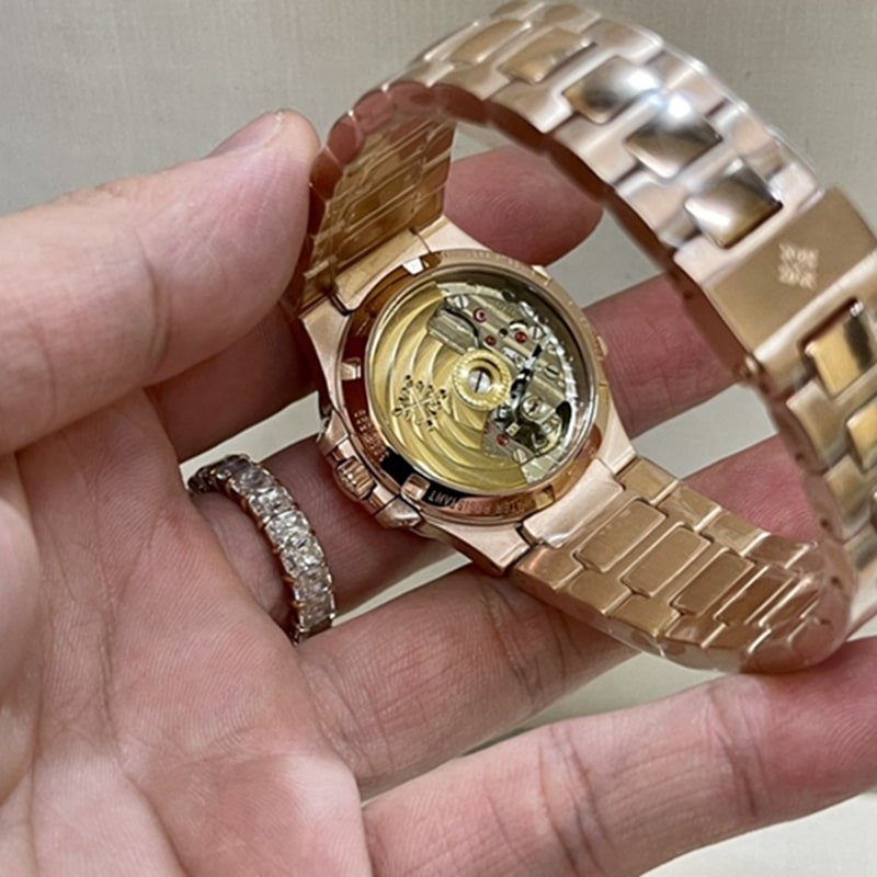 top-tier replica watch Patek Philippe Nautilus women's watch clasp picture