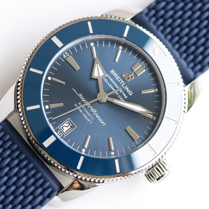 top-tier replica watch Breitling men's blue dial super ocean culture mechanical watch front view