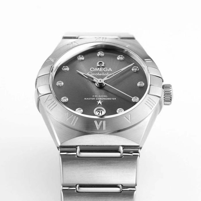 top-tier replica watch Omega women's black dial constellation series steel bracelet watch detail shots