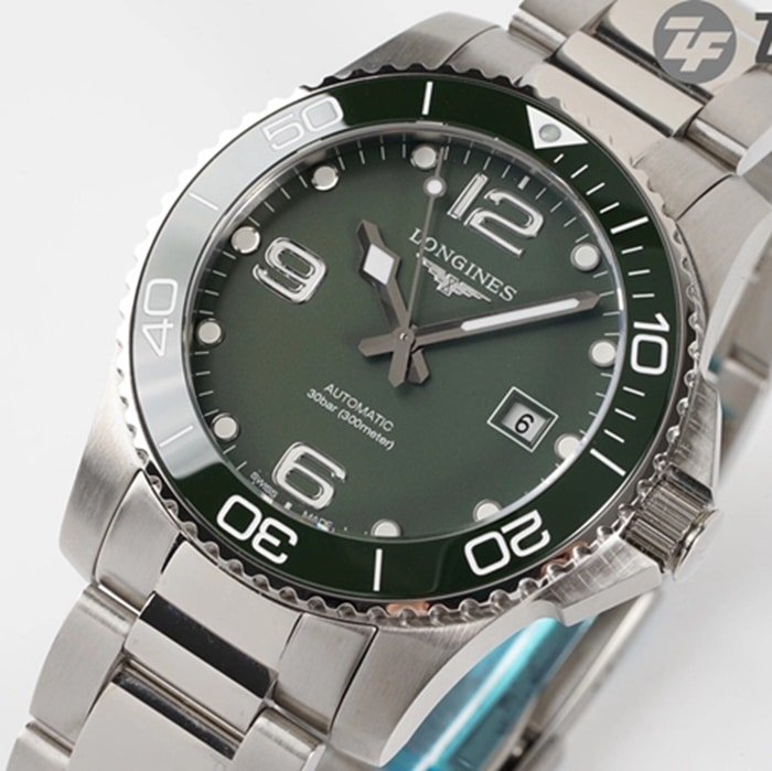 top-tier replica watch Longines men's green dial Concas series mechanical steel bracelet watch front view