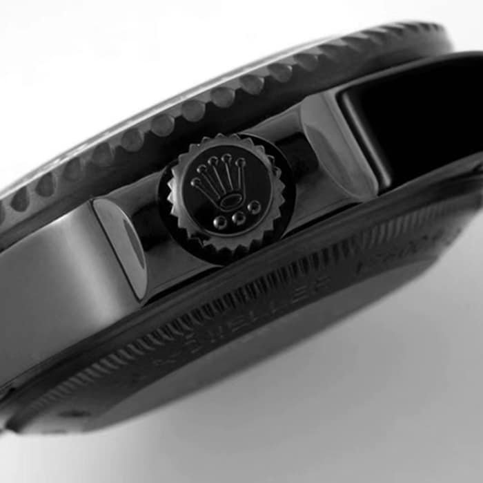 top-tier replica watch Rolex men's black dialsteel bracelet watch side view