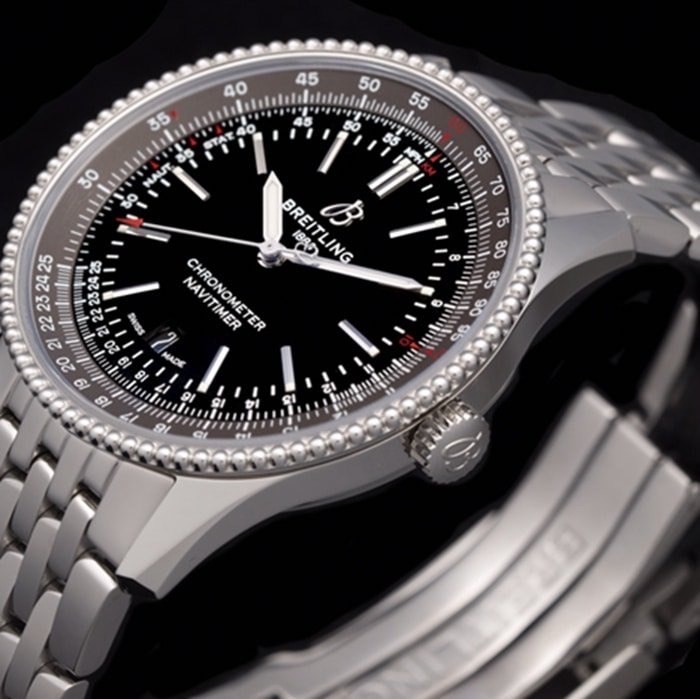 top-tier replica watch Breitling men's black dial aviation chronograph1 series steel bracelet watch side view