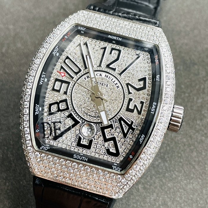 top-tier replica watch Frank Muller men's white dialV45 SC DT series full automatic movement watch front view