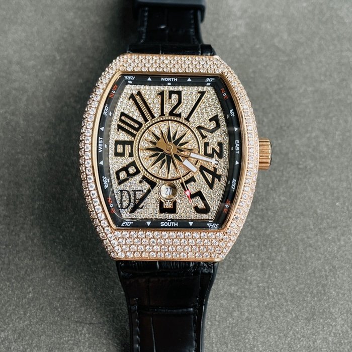 top-tier replica watch Franck Muller men's gold plate V45 SC DT series full automatic movement watch front view