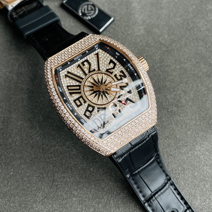 top-tier replica watch Franck Muller men's gold plate V45 SC DT series full automatic movement watch front view