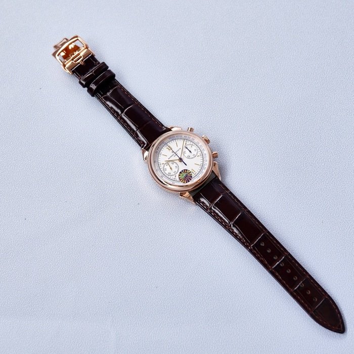 top-tier replica watch Vacheron Constantin men's white dial1955 series leather strap watch front view