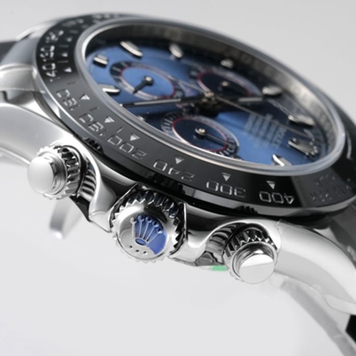 Top-tier replica watch Rolex men's blue dial Cosmograph Daytona watch side view
