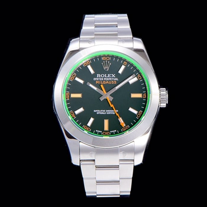 top-tier replica watch Rolex men's green dialsteel bracelet watch front view