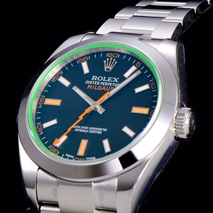 top-tier replica watch Rolex men's green dialsteel bracelet watch front view