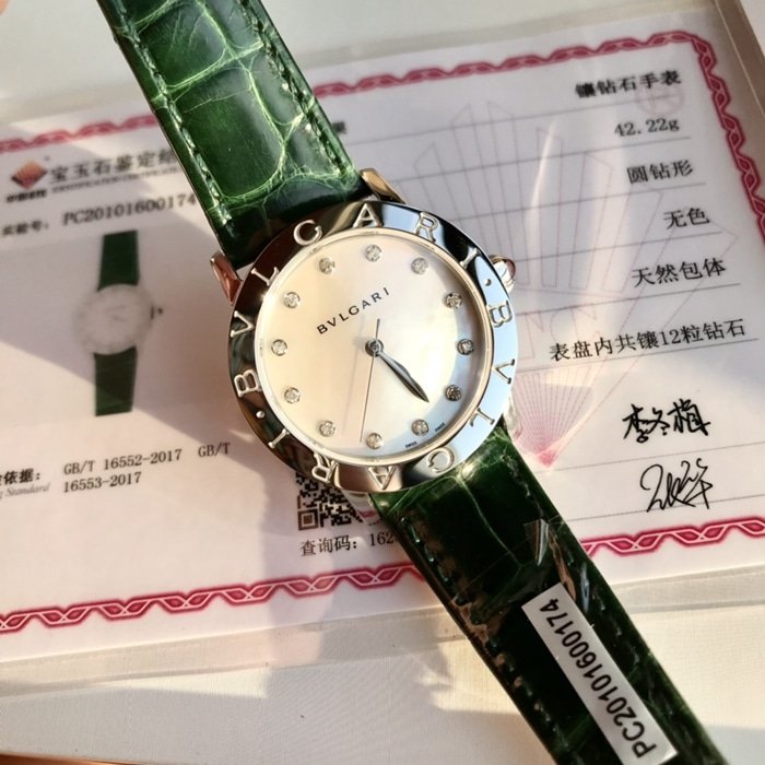 top-tier replica watch Bvlgari women's white dial automatic movementleather strap watch front view