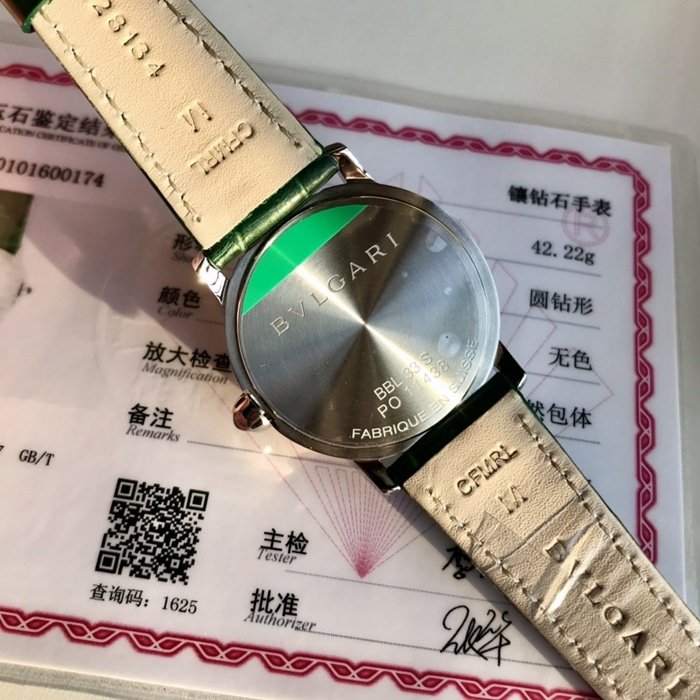 top-tier replica watch Bvlgari women's white dial automatic movementleather strap watch back cover picture