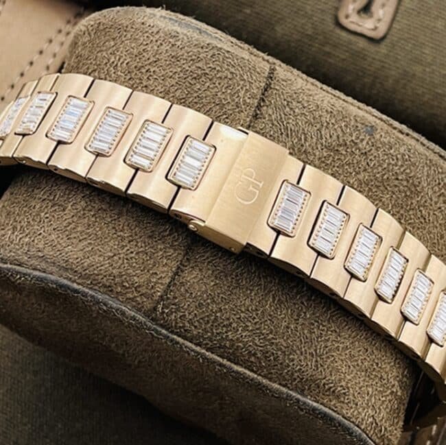top-tier replica watch Girard-Perregaux men's white dial gold belt laurel series tourbillon watch clasp picture