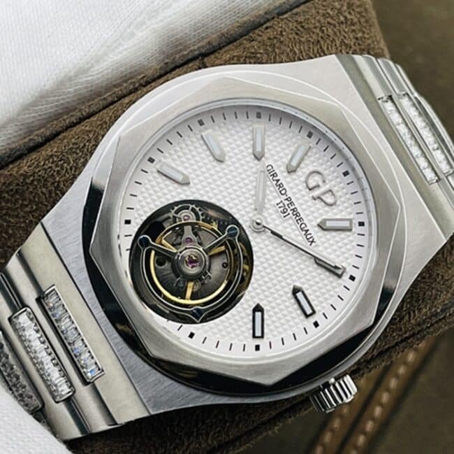 Top-tier replica watch Girard-Perregaux men's white dialsteel bracelet Laurel series tourbillon mechanical watch front view
