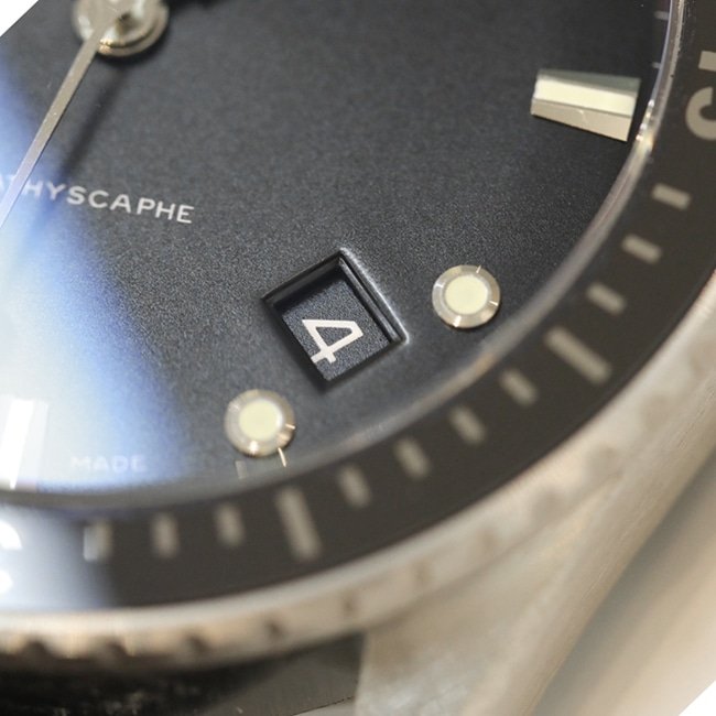GF Factorytop-tier replica watch Blancpain fifty fathom series men's black dial black belt automatic movement watch detail shots
