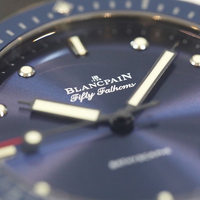 top-tier replica watch Blancpain men's blue dial nylon strap fifty fathom series watch detail shots