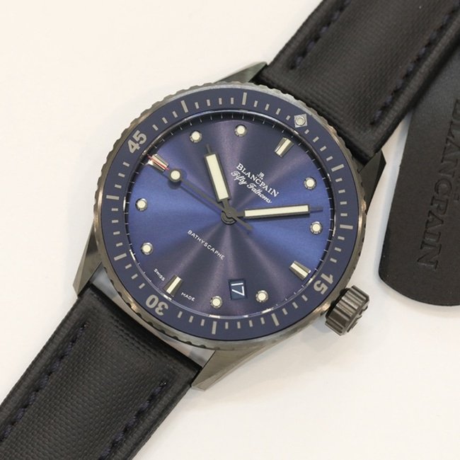 top-tier replica watch Blancpain men's blue dial nylon strap fifty fathom series watch front view