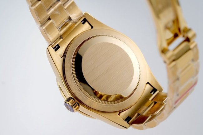 Top-tier replica Rolex men's white dial gold belt Navigator series automatic movement watch back cover picture