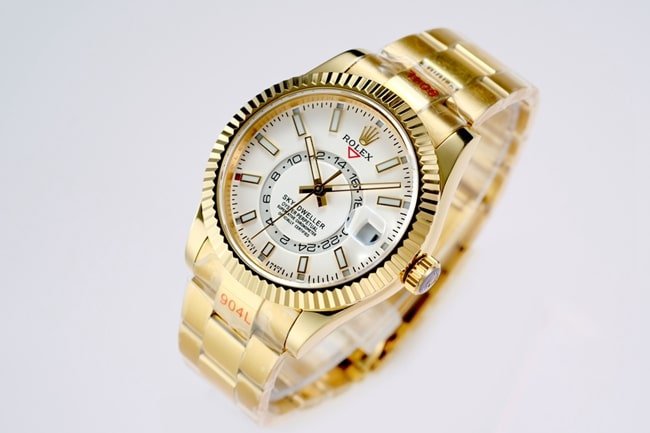 top-tier replica Rolex men's white dial gold belt Navigator series automatic movement watch front view