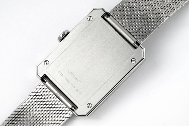 top-tier replicaChanel women's white dialsteel braceletBOY·FRIEND series quartz watch back cover picture