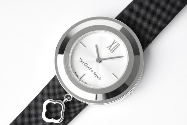 top-tier replica Van Cleef & Arpels women's white dial black belt quartzleather strap watch front view