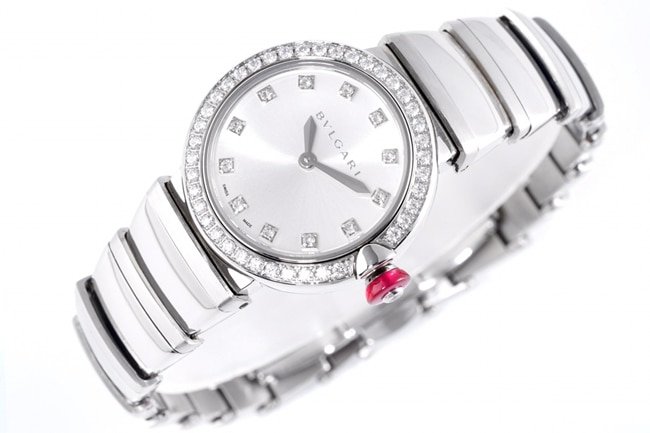 top-tier replicaBvlgari women's white dialsteel braceletLVCEA series quartz watch front view