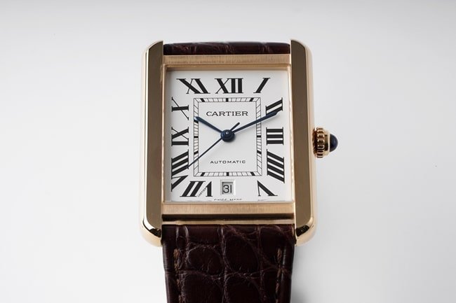 AF Factorytop-tier replicaCartier men's white dial brown belt tank series mechanical watch front view