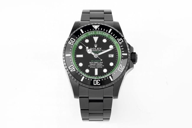Rolextop-tier replica men's black dialsteel braceletSubmariner customized version mechanical watch front view