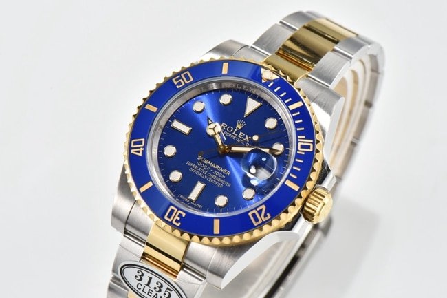 CLEAN FactoryRolextop-tierhigh-quality replica watch blue dial gold belt v4 latest version 18k mechanical watch front view