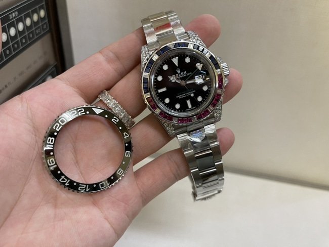 Rolextop-tier replica watch men's black dialsteel bracelet Rainbow Di mechanical watch front view
