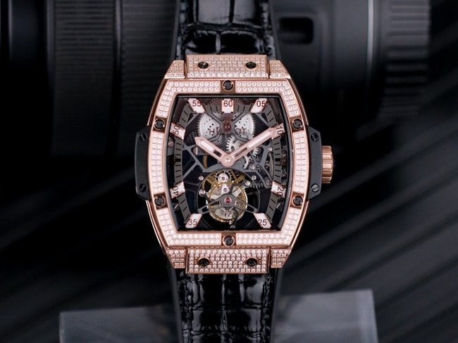 Hublottop-tier replica watch men's black dial black belt MASTERPIECE series tourbillon mechanical leather strap watch front view