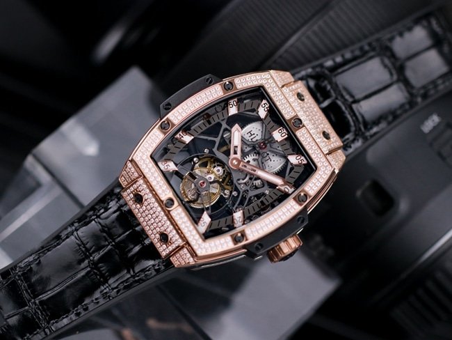 Hublottop-tier replica watch men's black dial black belt MASTERPIECE series tourbillon mechanical leather strap watch front view