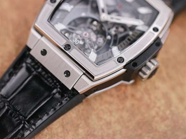Hublot high-quality replica watch men's black dial black belt manual winding tourbillonMASTERPIECE series mechanical leather strap watch detail shots