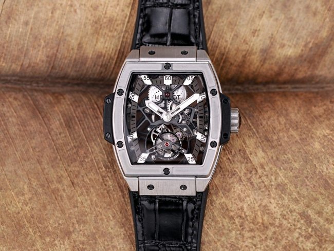Montre mécanique à tourbillon à remontage manuel pour homme de la série MASTERPIECE de Hublot avec cadran noir et bracelet noir avec mouvement HUB 9006 et savoir-faire traditionnel — detailed review and buying guide | Watch Replica Expert