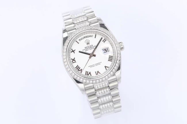 EW Factorytop-tier replicaRolexhigh-quality replica watch men's white dialsteel braceletDatejust series automatic movement watch front view