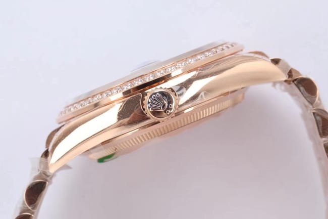 EW FactoryRolextop-tier replica watch men's brown plate gold belt 2020 new day displayDatejustautomatic movementsteel bracelet watch side view