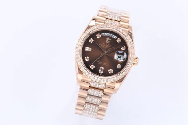 EW FactoryRolextop-tier replica watch men's brown plate gold belt 2020 new day displayDatejustautomatic movementsteel bracelet watch front view