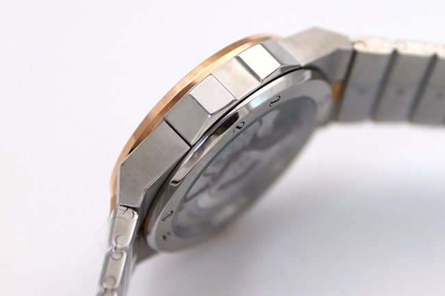 Chopardtop-tier replica watch men's blue dial 41mm automatic movementALPINE EAGLE series watch side view