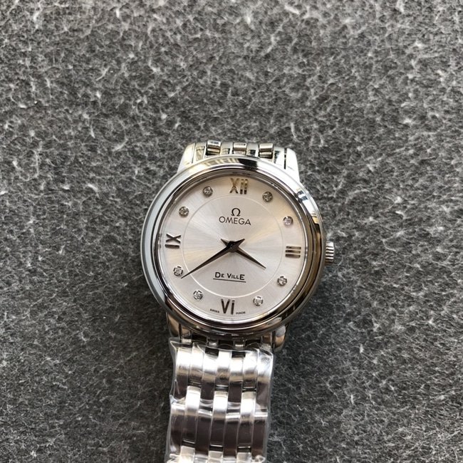 DK factory Omegatop-tier replica watch women's white dialsteel bracelet new Diefei series natural real diamond quartz watch front view