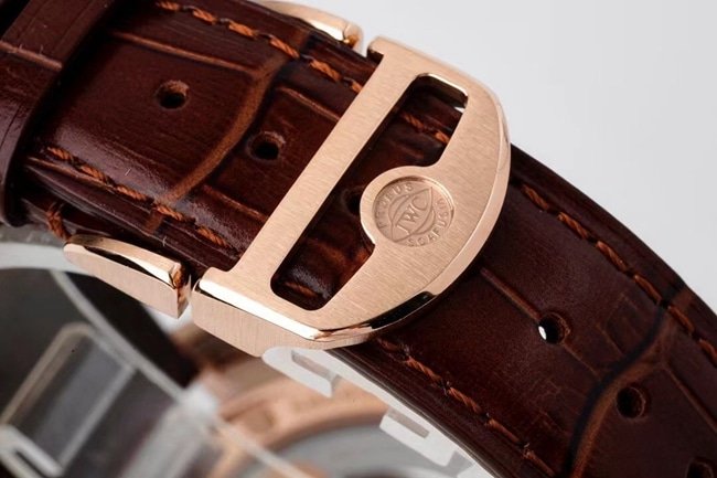 ZF FactoryIWC top-tier replica watch men's white dial brown belt new Portugal series automatic movementleather strap watch clasp picture