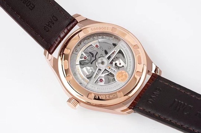 ZF FactoryIWC top-tier replica watch men's white dial brown belt new Portugal series automatic movementleather strap watch movement picture