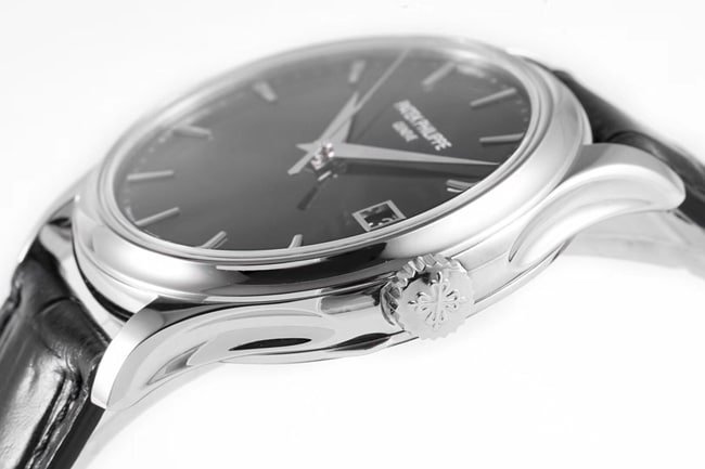 ZF Factorytop-tier replica watch Patek Philippe men's black dial black belt classic series V3 version mechanical leather strap watch side view