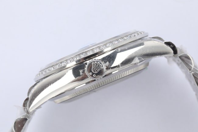 EWtop-tier replica watch Rolex men's white dialsteel bracelet 2021 new day displayDatejust mechanical watch side view