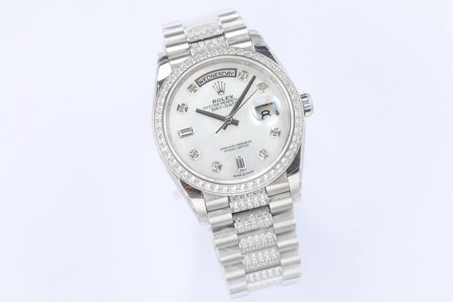 EWtop-tier replica watch Rolex men's white dialsteel bracelet 2021 new day displayDatejust mechanical watch front view