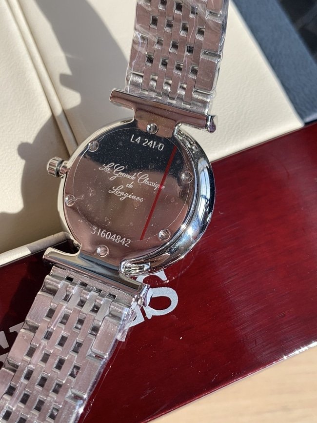 Top-tier replica watch Longines women's white dialsteel bracelet casual fashion quartz Jialan series watch back cover picture